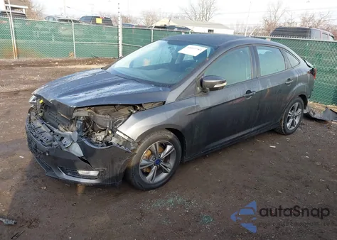 2017 Ford Focus Se z USA, uszkodzony, nr VIN 1FADP3FE5HL230280